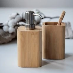 WENKO Distributeur de savon Bambusa - Bambou verni - Naturel -Accessoires de salle de bain Soldes 1000257795 210422 07404500500 DETAILS P000000001000257795