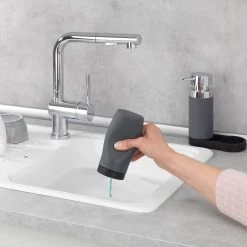 WENKO Distributeur Easy Squeeze (2 éléments) - Silicone - Gris -Accessoires de salle de bain Soldes 1000271157 210608 11175900339 MOOD DETAILS P000000001000271157 mood