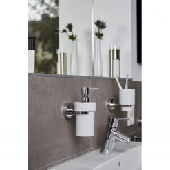 WENKO Distributeur de savon Capri - Zinc moulé sous pression / Céramique - Blanc -Accessoires de salle de bain Soldes 1000271302 210608 11301301087 MOOD DETAILS P000000001000271302 mood
