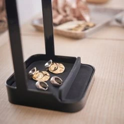 Yamazaki Porte sèche-cheveux Tower - Acier / Silicone - Noir -Accessoires de salle de bain Soldes 1000318563 220107 16174900445 DETAILS P000000001000318563