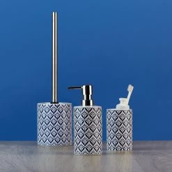 WENKO Distributeur de savon Lorca - Céramique - Bleu -Accessoires de salle de bain Soldes 1000333118 220218 023 MOOD DETAILS P000000001000333118 mood